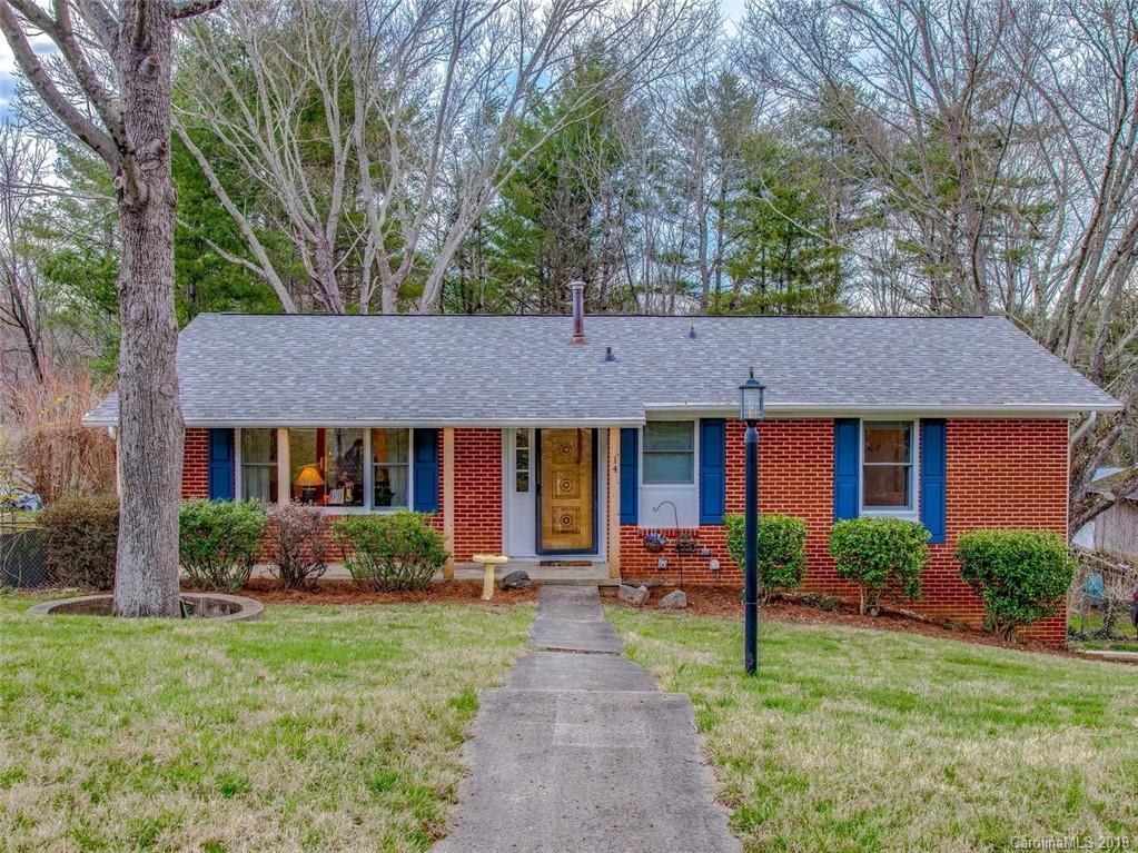 14 Summit Dr., Arden, NC 28704