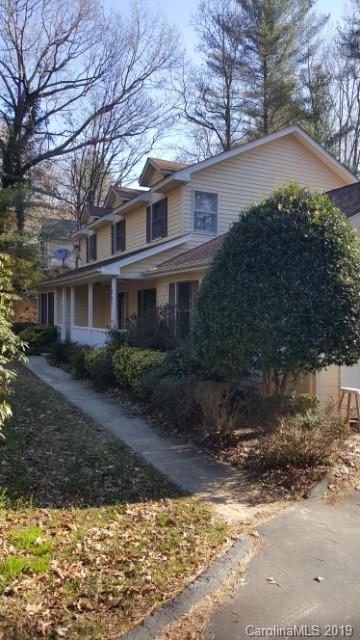 207 Sweetwater Hills Dr., Mountain Home, NC 28791