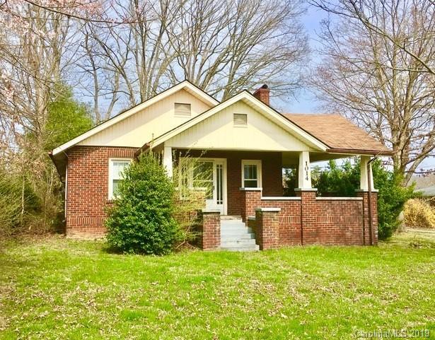 1014 Old Spartanburg Rd., Hendersonville, NC 28792