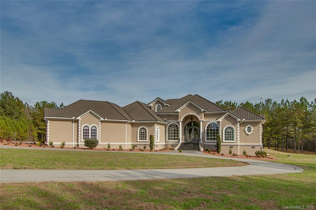 366 Larkington Dr., Siler City, NC 27344