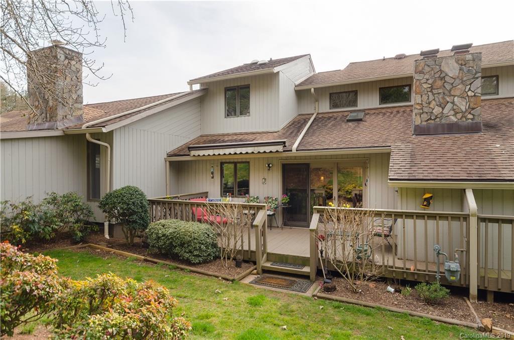 131 Deerlake Dr., Asheville, NC 28801