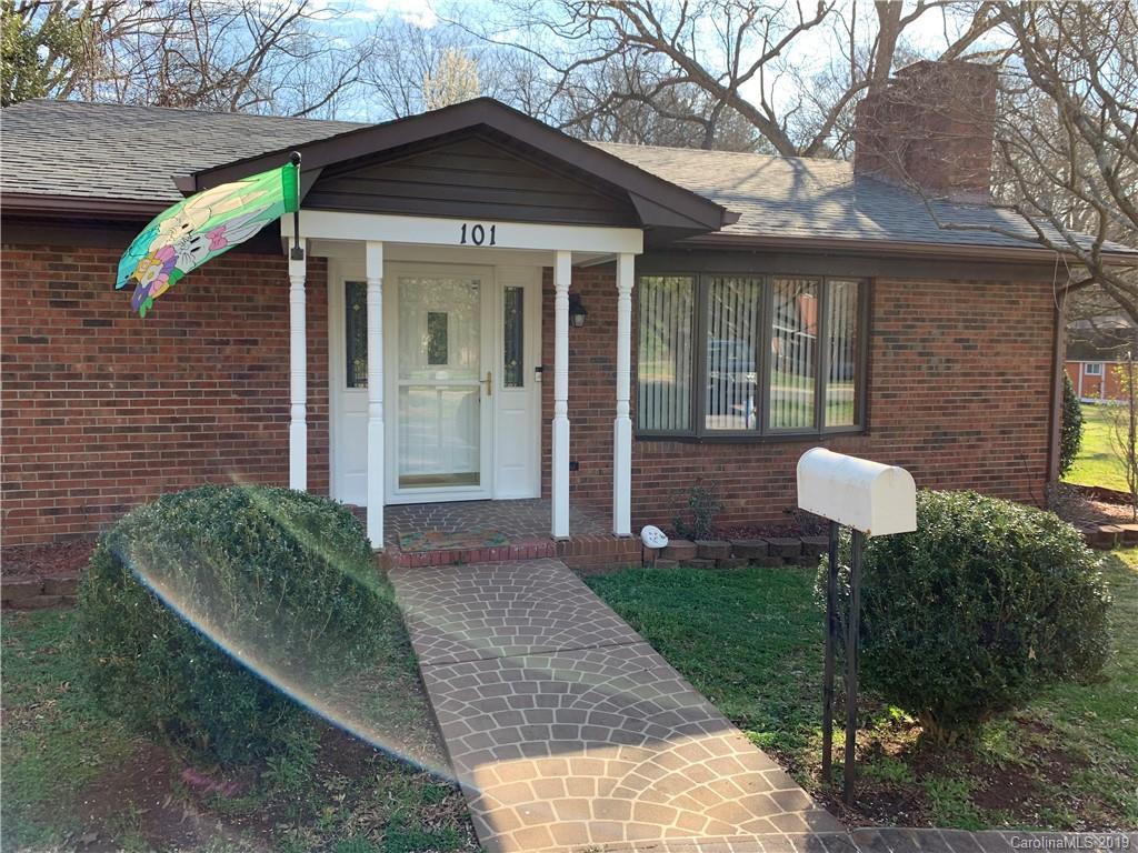 101 Hillcrest Dr., Huntersville, NC 28078