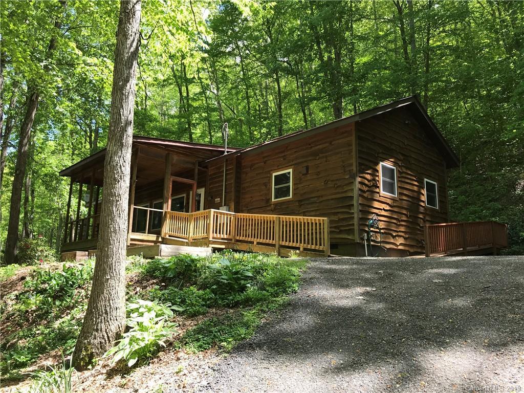 379 Waccamaw Tr., Sylva, NC 28779