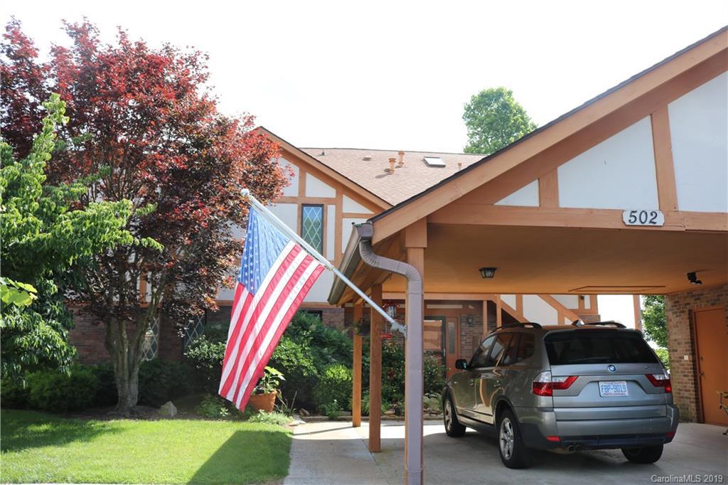 502 Fleetwood Plz., Laurel Park, NC 28739