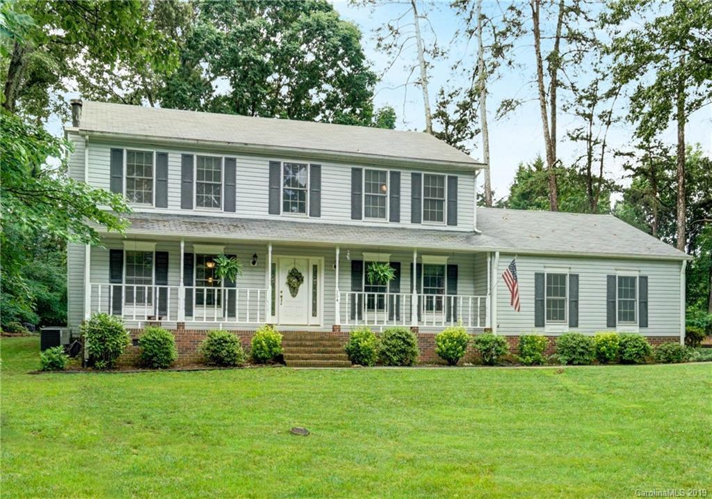 154 Caroline Ct., Denver, NC 28037