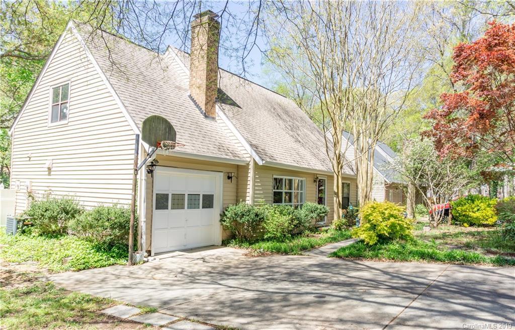 6601 Montezuma Tr., Charlotte, NC 28227