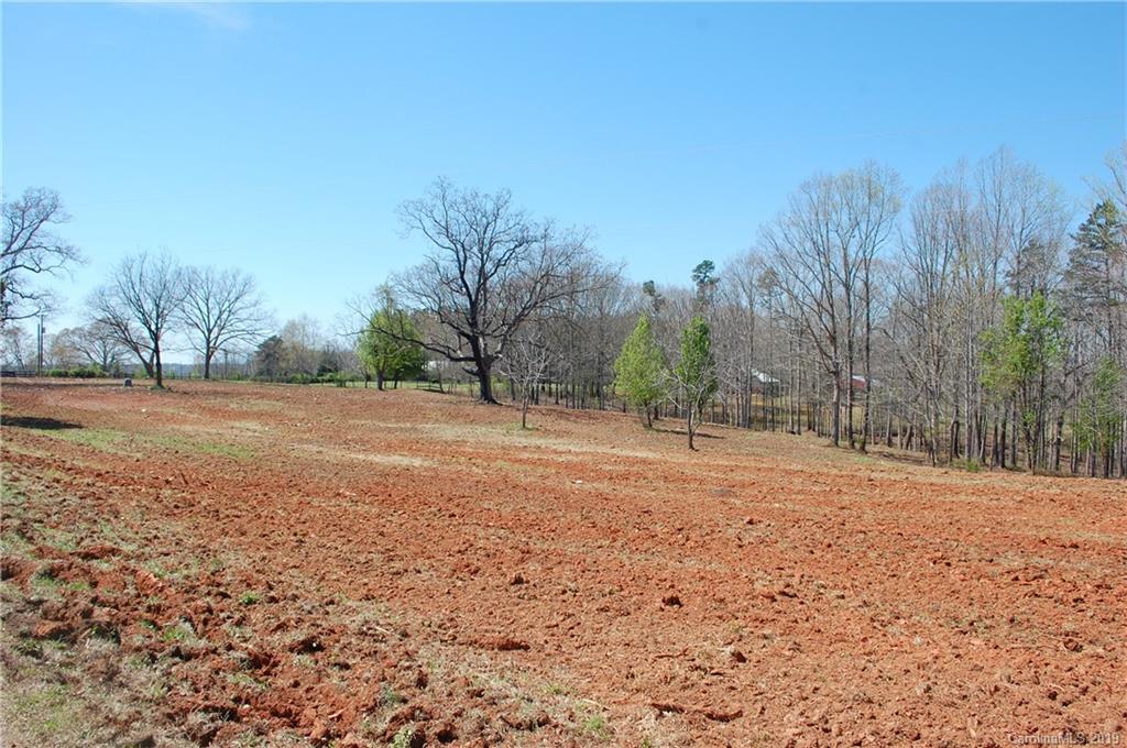 25 Tanner Rd., Rutherfordton, NC 28139