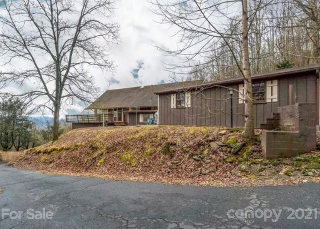 1516 Kitchens Branch Rd., Sylva, NC 28779