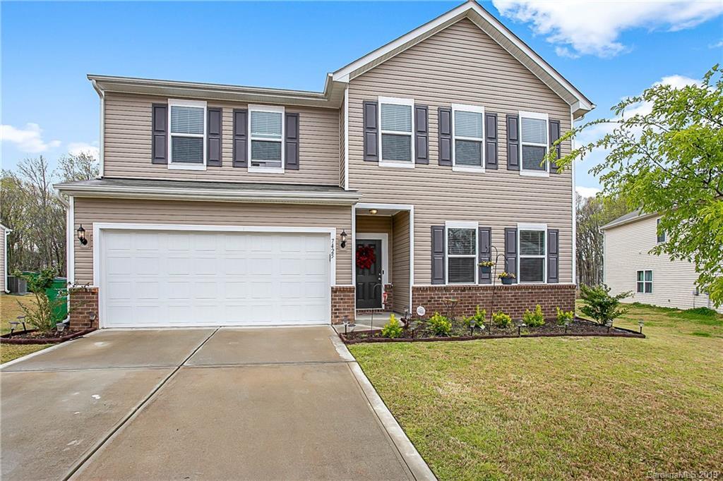 7425 Cedarfield Rd., Charlotte, NC 28227