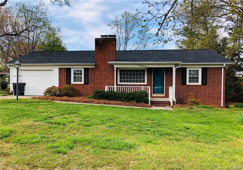 529 Virginia Ave., Statesville, NC 28677