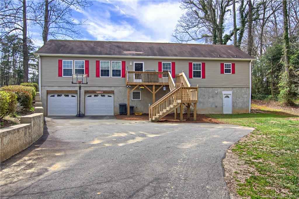 16 Cherry Hill Dr. #4, Hendersonville, NC 28791