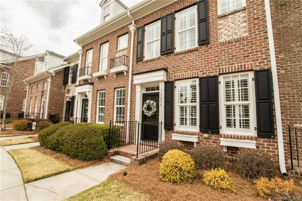 15834 Sharon Dale Dr., Davidson, NC 28036