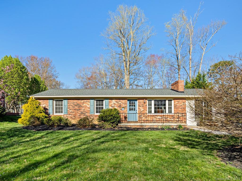 202 Oak Ter., Arden, NC 28704