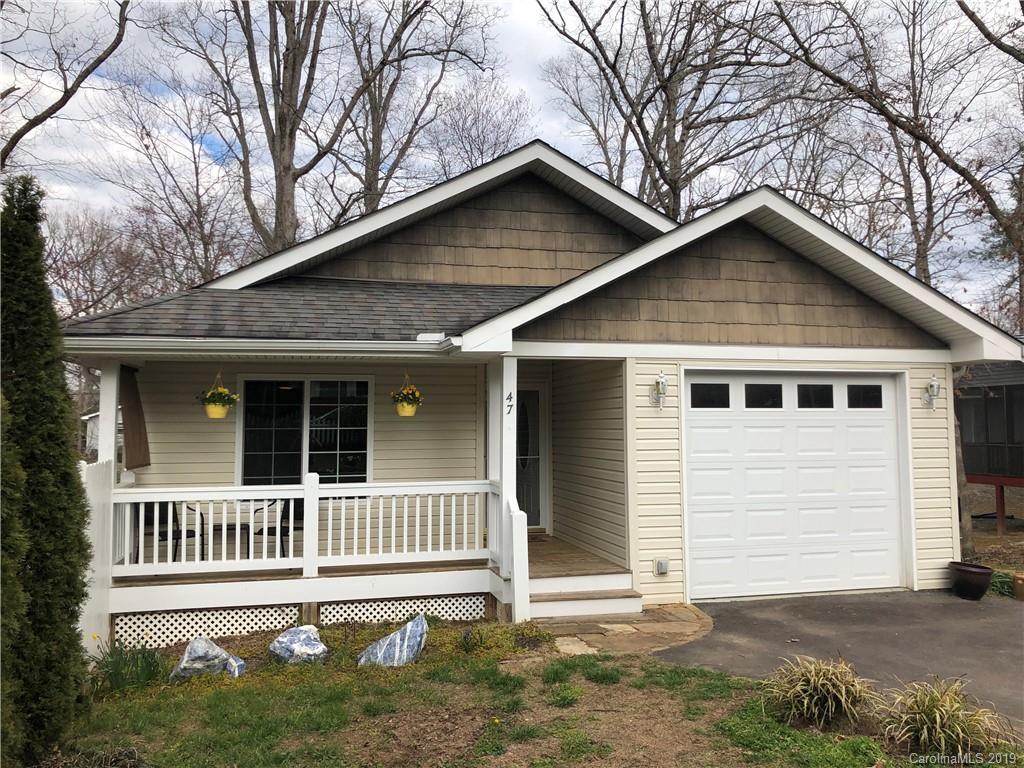 47 Goldmont St., Black Mountain, NC 28711