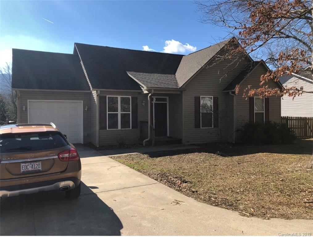 11 Avena St., Black Mountain, NC 28711