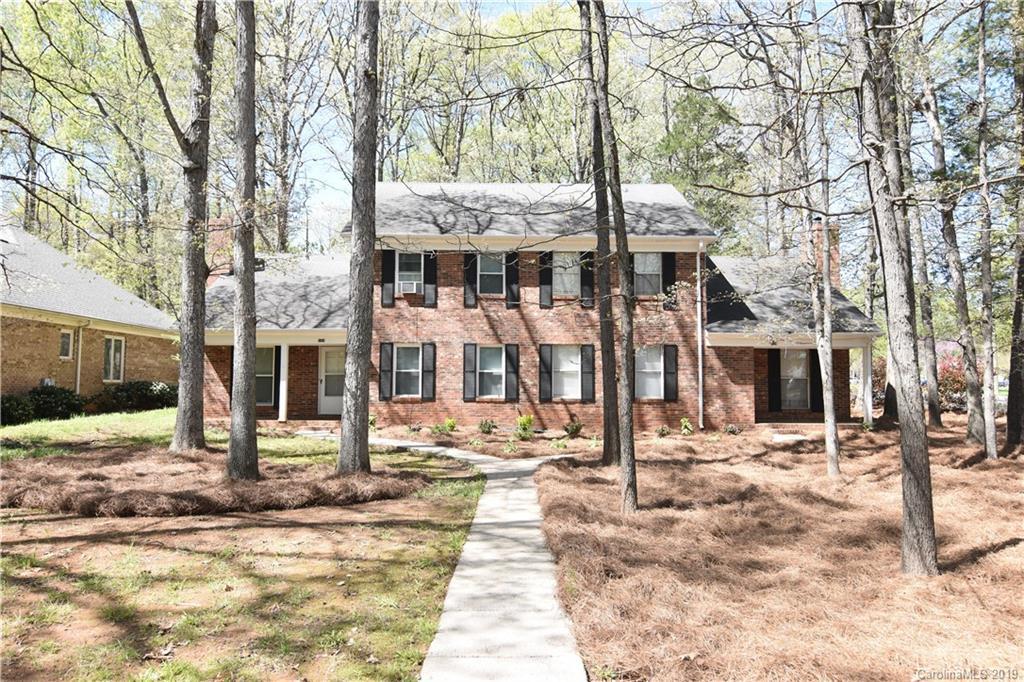 100 Beckham Ct., Charlotte, NC 28211