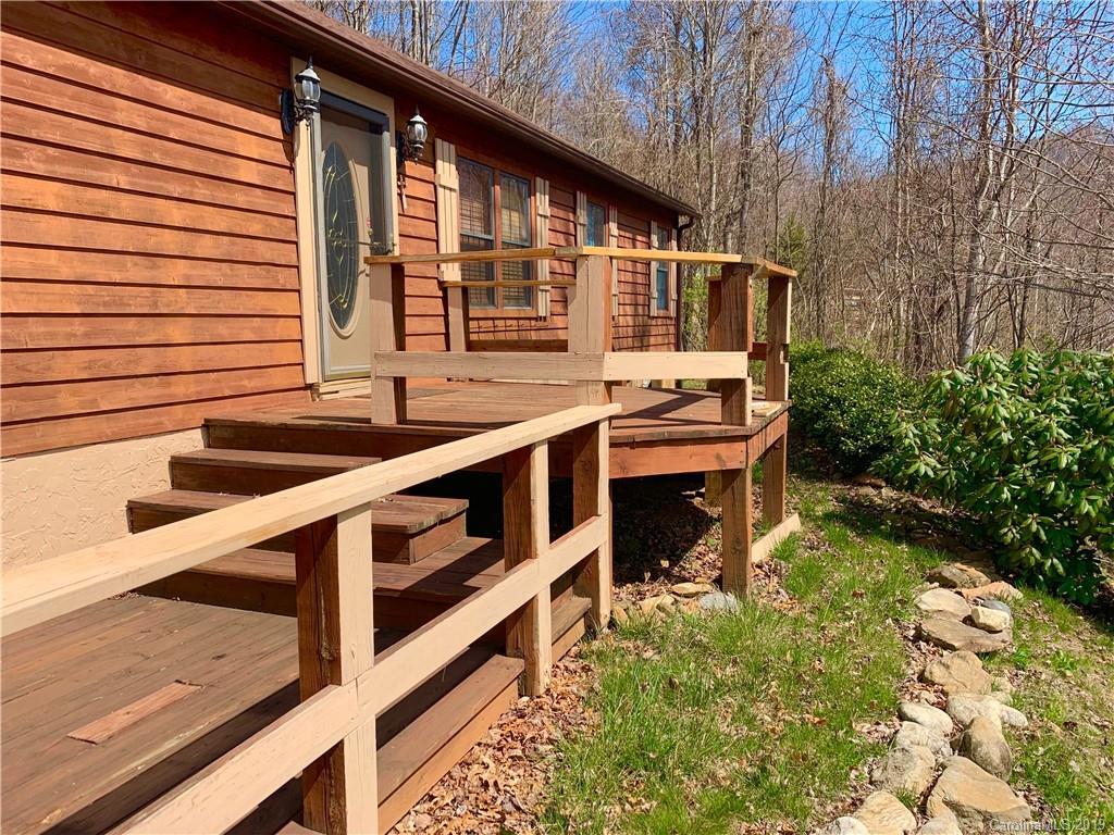 298 Rustic Ridge Dr., Bethel, NC 28761