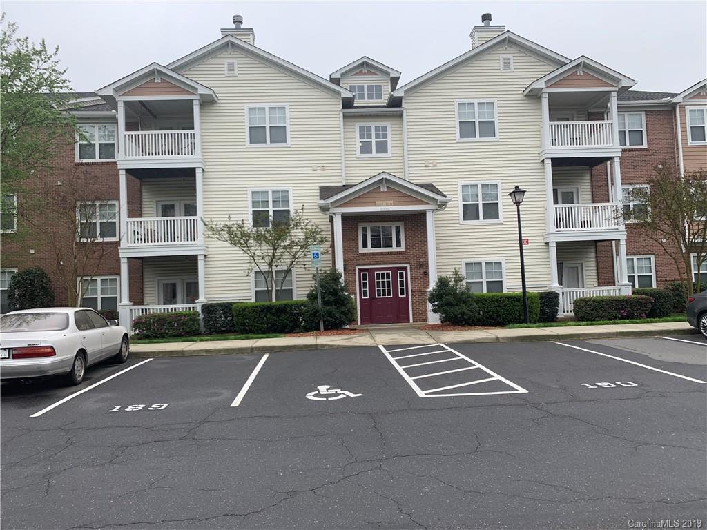 11234 Hyde Pointe Ct., Charlotte, NC 28262