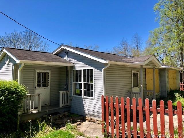 174 S Old Asheville Rd., Hendersonville, NC 28791