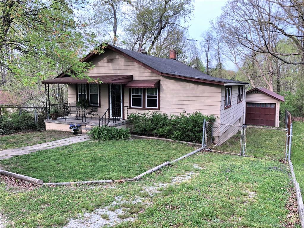 115 Old White St., Hendersonville, NC 28791