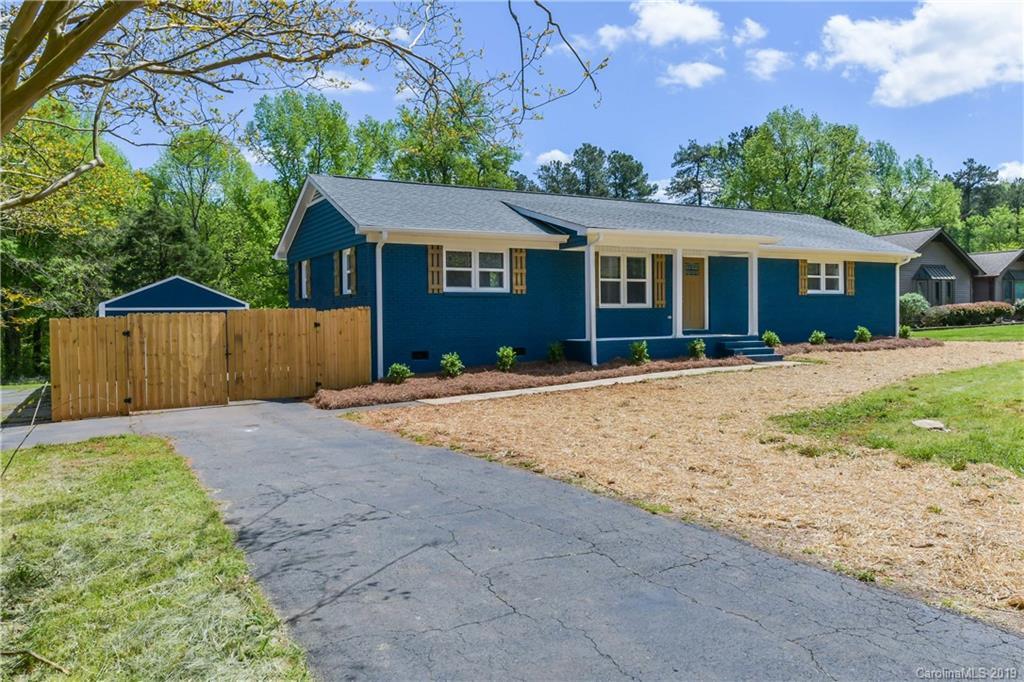 7136 Cedarbrook Dr., Charlotte, NC 28215