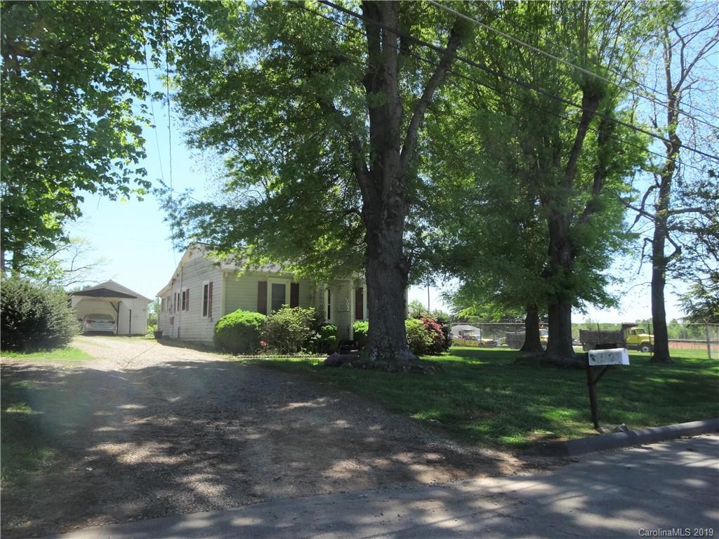 215 Delray St., Statesville, NC 28677
