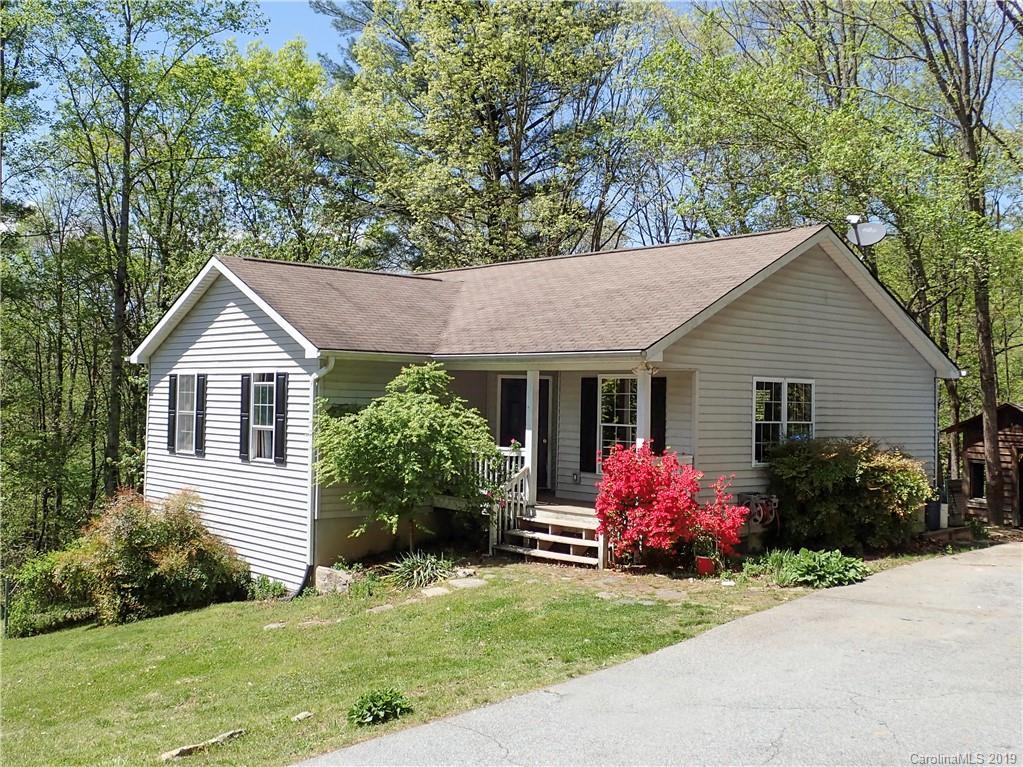 107 Pioneer Mountain Rd., Hendersonville, NC 28791