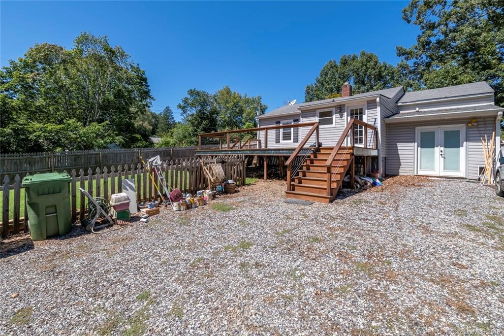 242 Sulphur Springs Rd., Asheville, NC 28806
