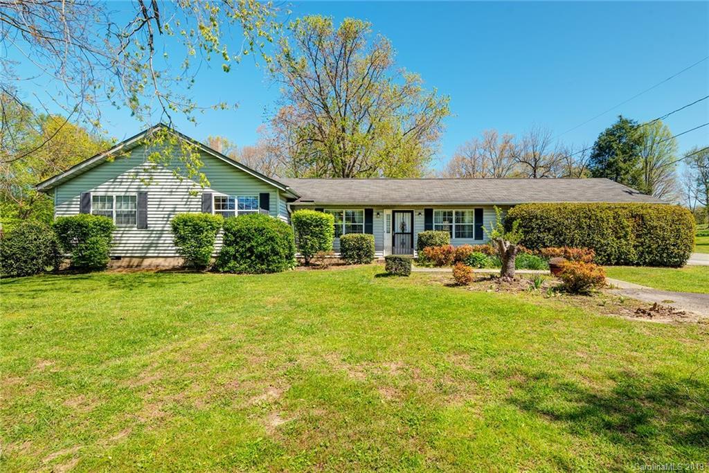 519 Dana Rd., Hendersonville, NC 28792