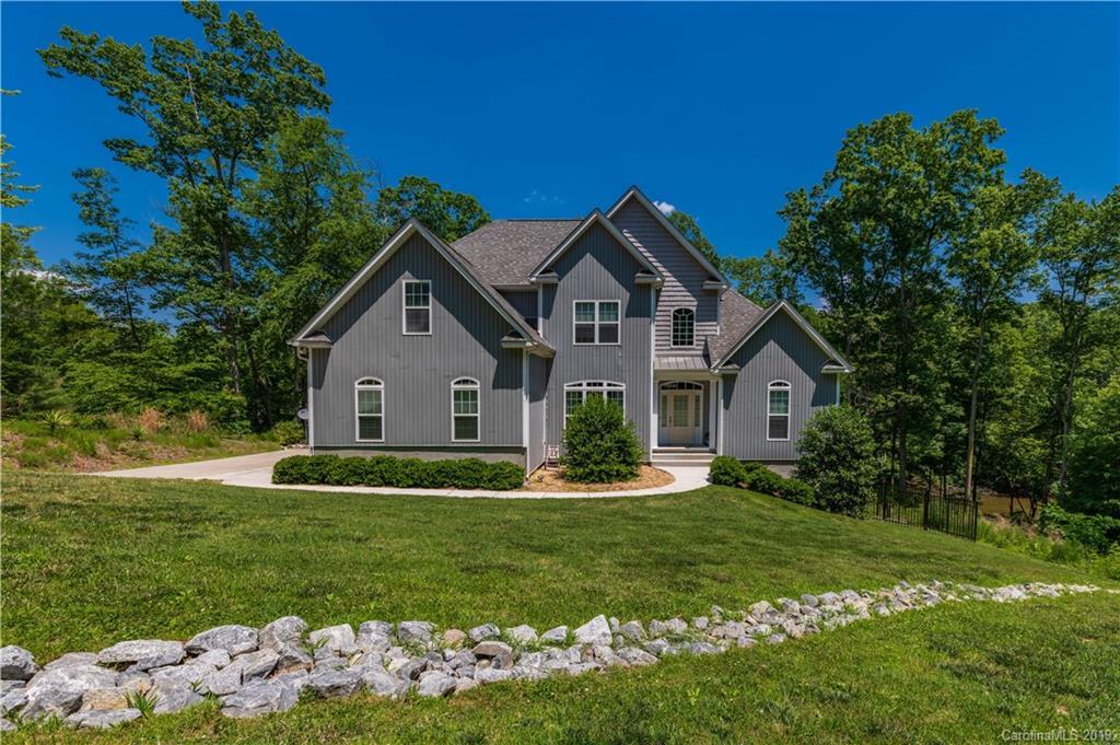 128 Pomeroy Ln., Mooresville, NC 28117