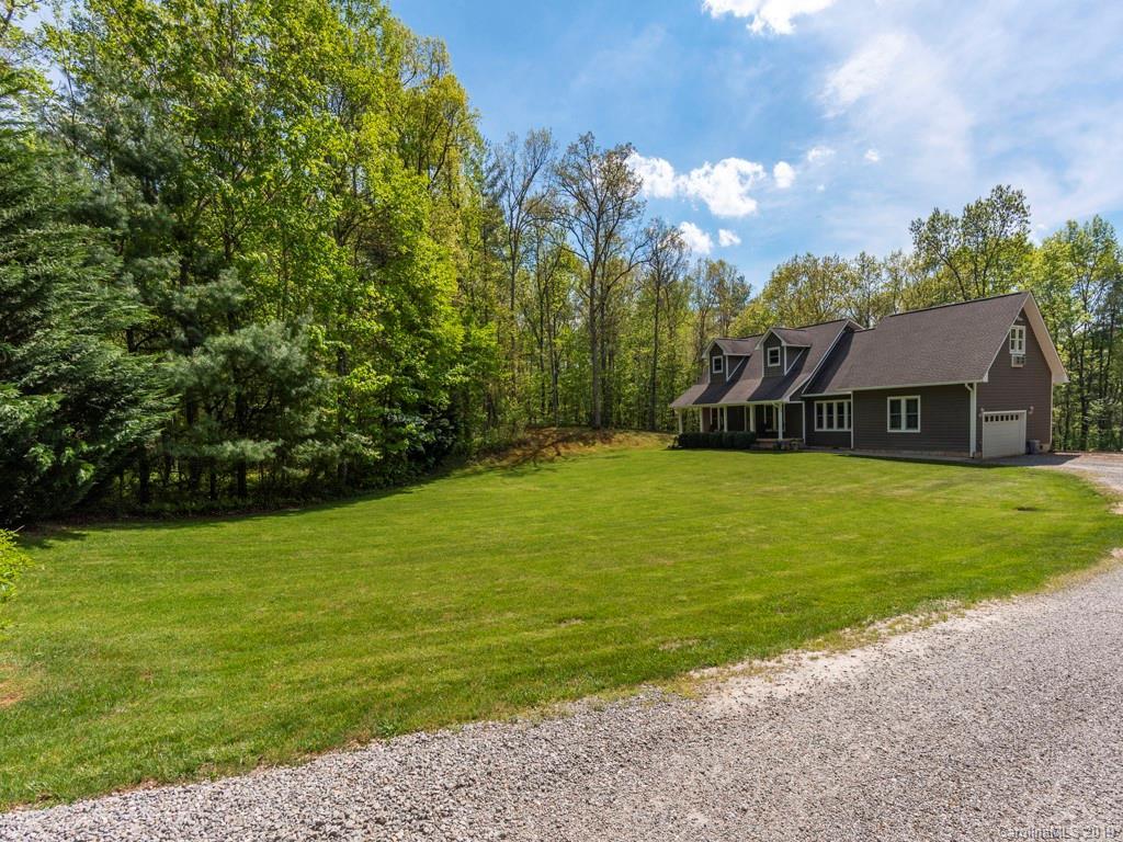 58 Thunder Ridge Rd., Canton, NC 28716