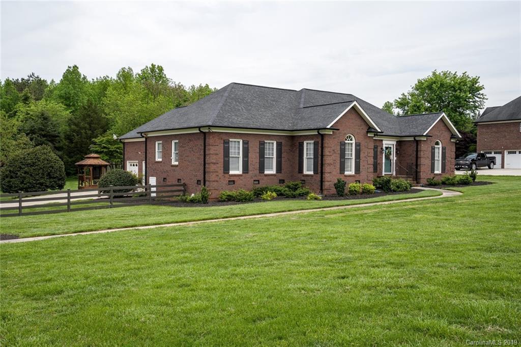 8730 Ira Flowe Rd., Charlotte, NC 28227