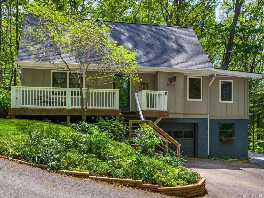 9 Wood Rd., Arden, NC 28704