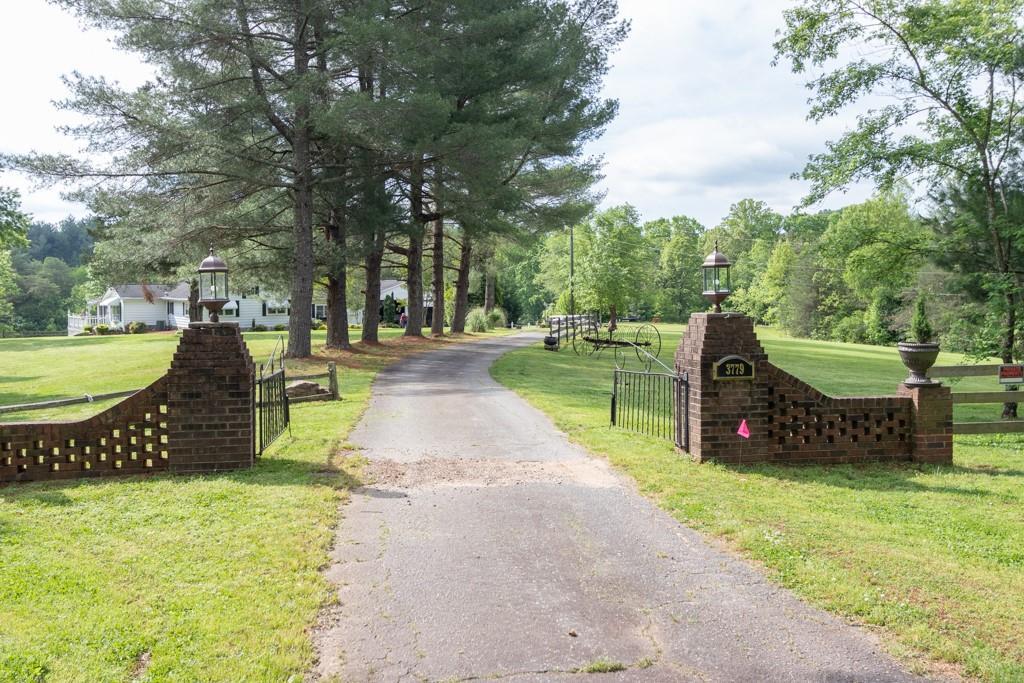 3779 Charles Dale Dr., Morganton, NC 28655