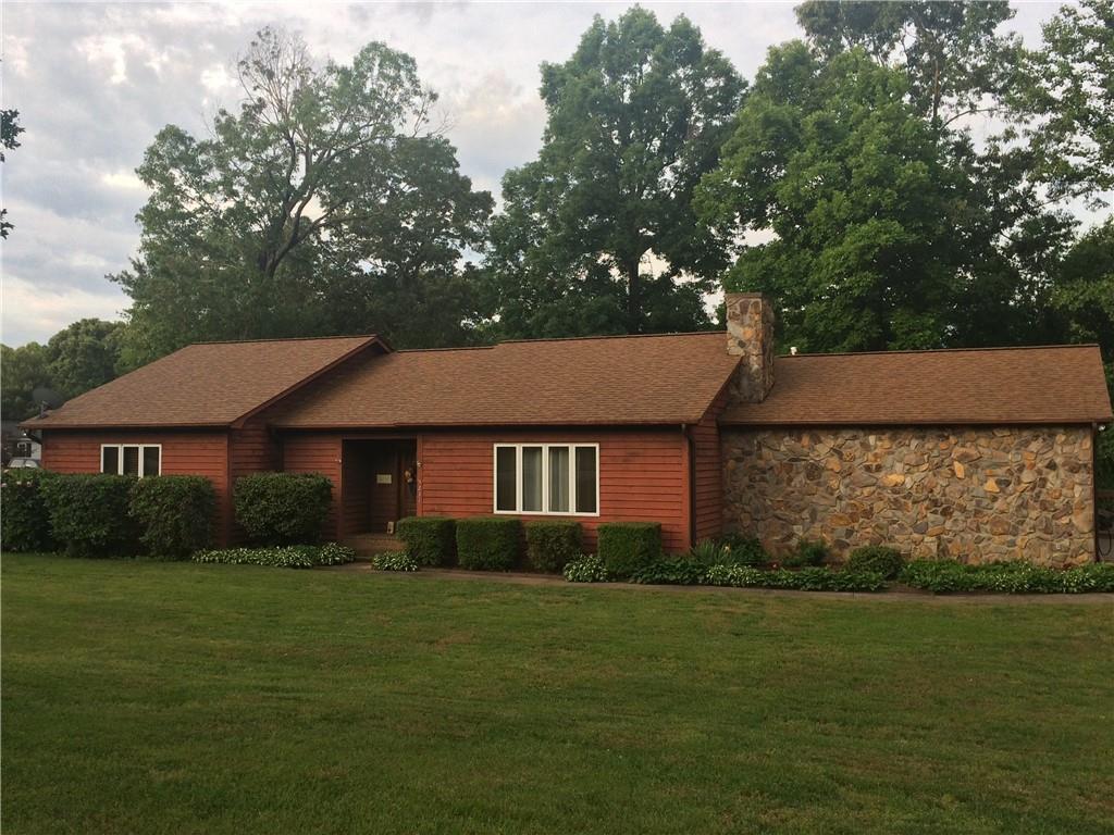 5231 Olde School Dr., Hickory, NC 28602