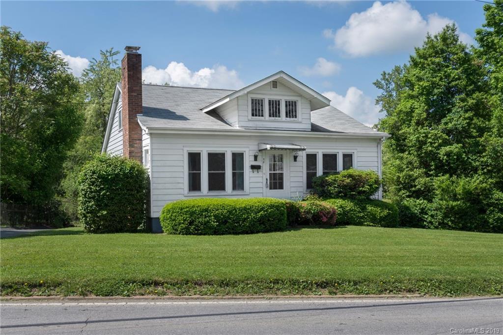58 Deaverview Rd., Asheville, NC 28806