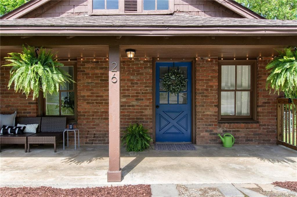 26 Oak Hill Cir., Asheville, NC 28806