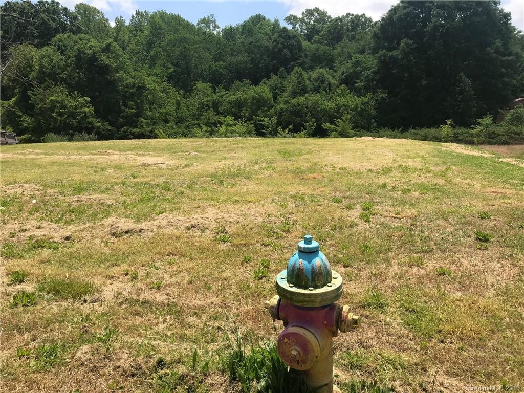 613 Brookwood Dr., Mooresville, NC 28115