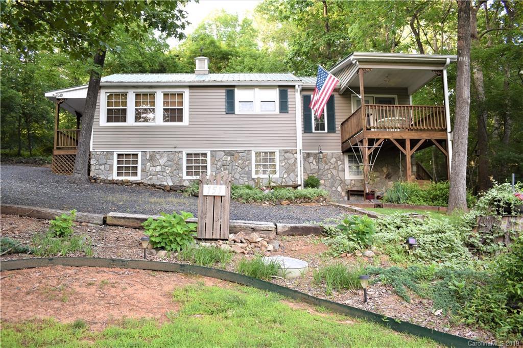 151 Fairview Rd., Badin Lake, NC 28127