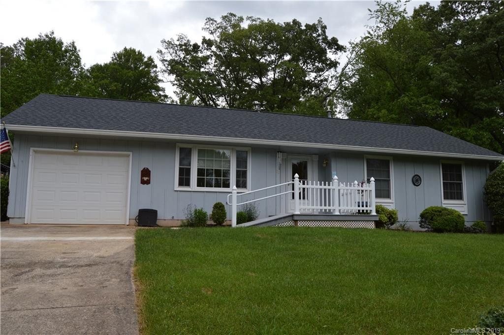 15 Glen Meadows Rd., Arden, NC 28704