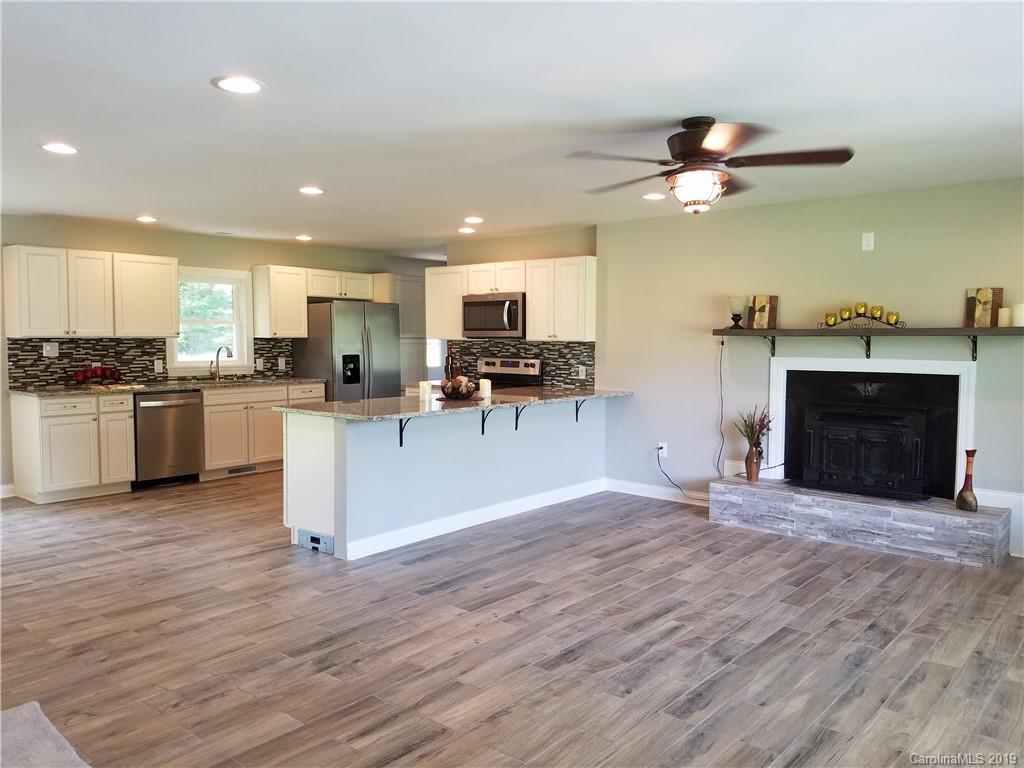 298 Wiggins Rd., Mooresville, NC 28115