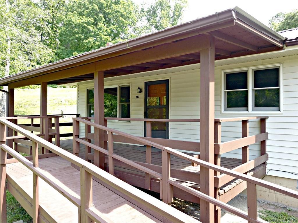 217 Council Cir., Sylva, NC 28779