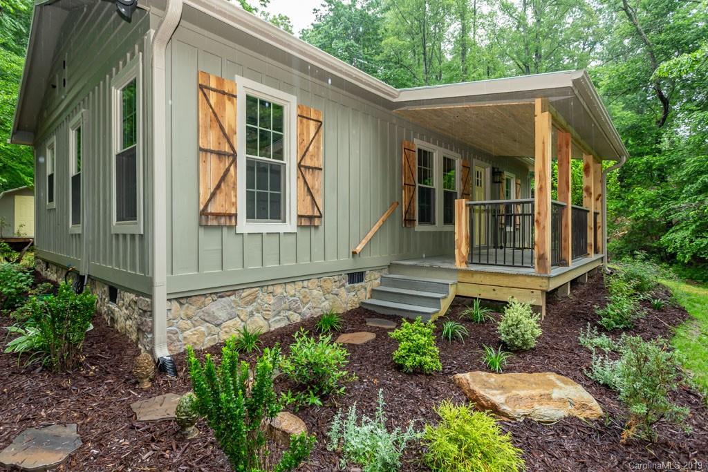 1251 St Pauls Rd., Hendersonville, NC 28792