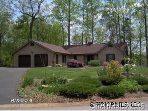 2 Eagles Nest Lane, Asheville, NC 28806
