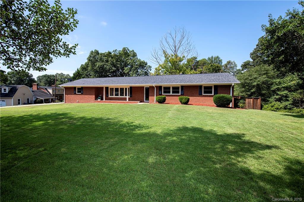 115 Chanticleer Ct., Charlotte, NC 28214