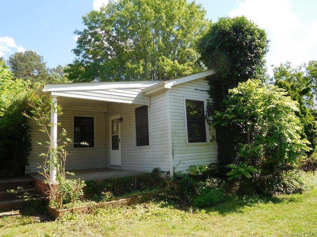 715 Mauney Rd., Stanley, NC 28164