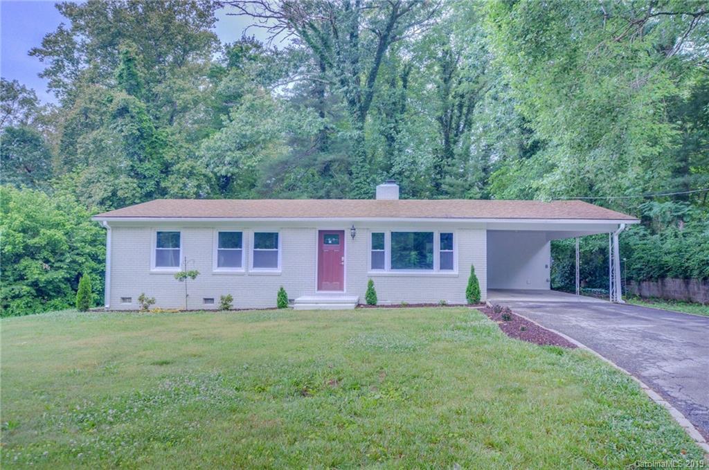 3021 Holly Hill Rd., Hendersonville, NC 28792