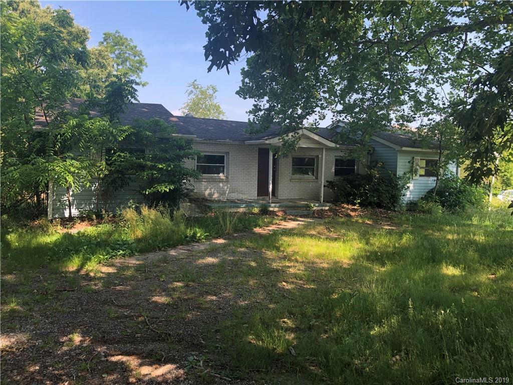 335 Onteora Blvd., Asheville, NC 28803