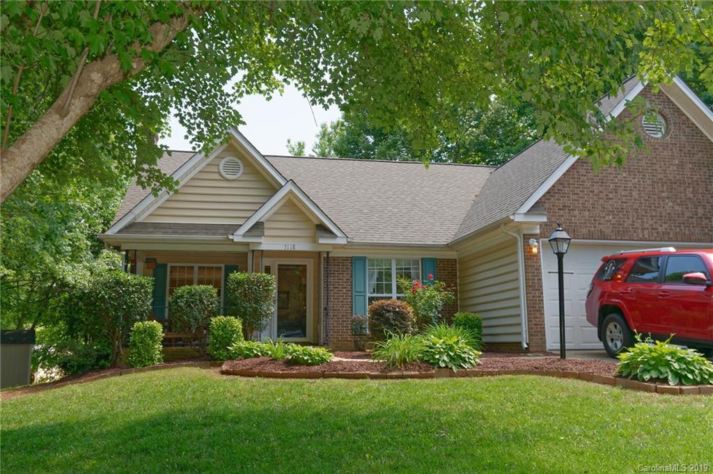 7118 Hunters Bluff Dr., Denver, NC 28037