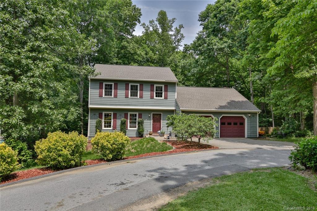 5 Silver Lace Cir., Arden, NC 28704